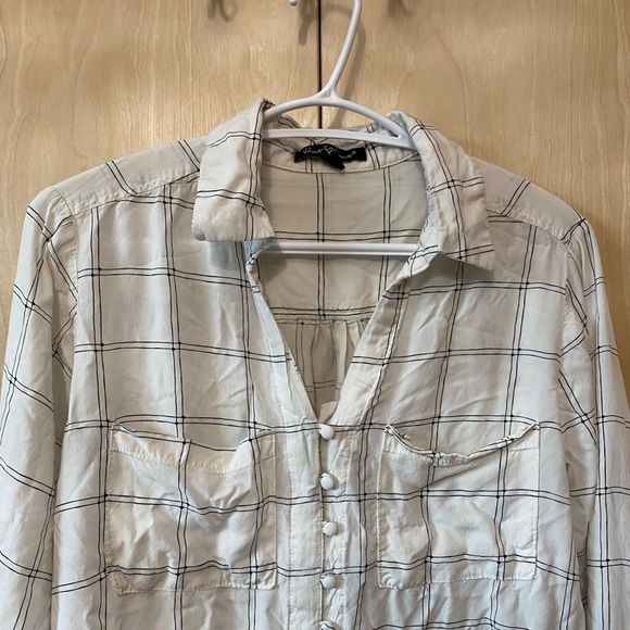 Button up blouse - Picture 1 of 2